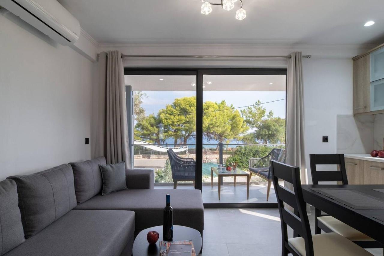 On The Sea Villa *